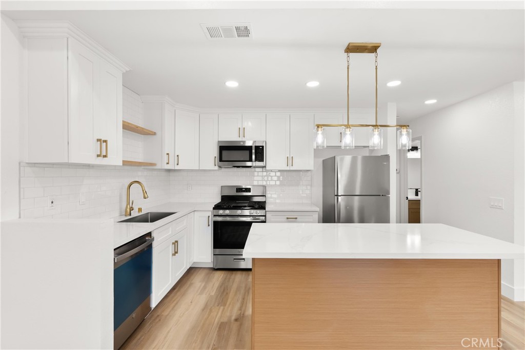 87 Tennessee Street C