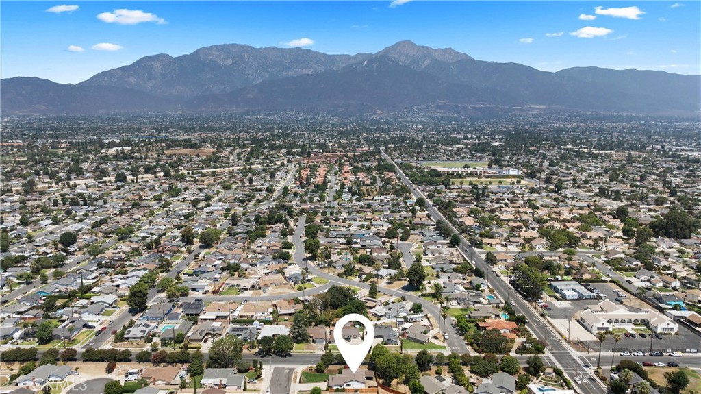 8013 Orangewood Drive