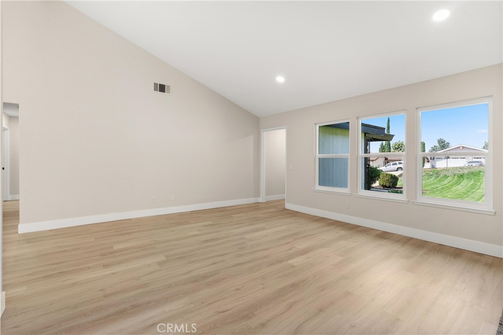 8013 Orangewood Drive