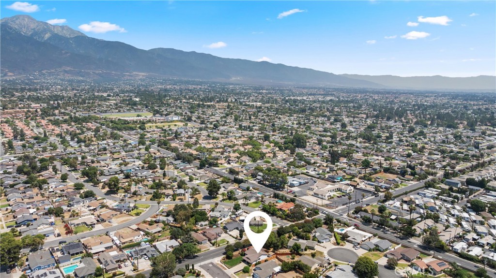 8013 Orangewood Drive