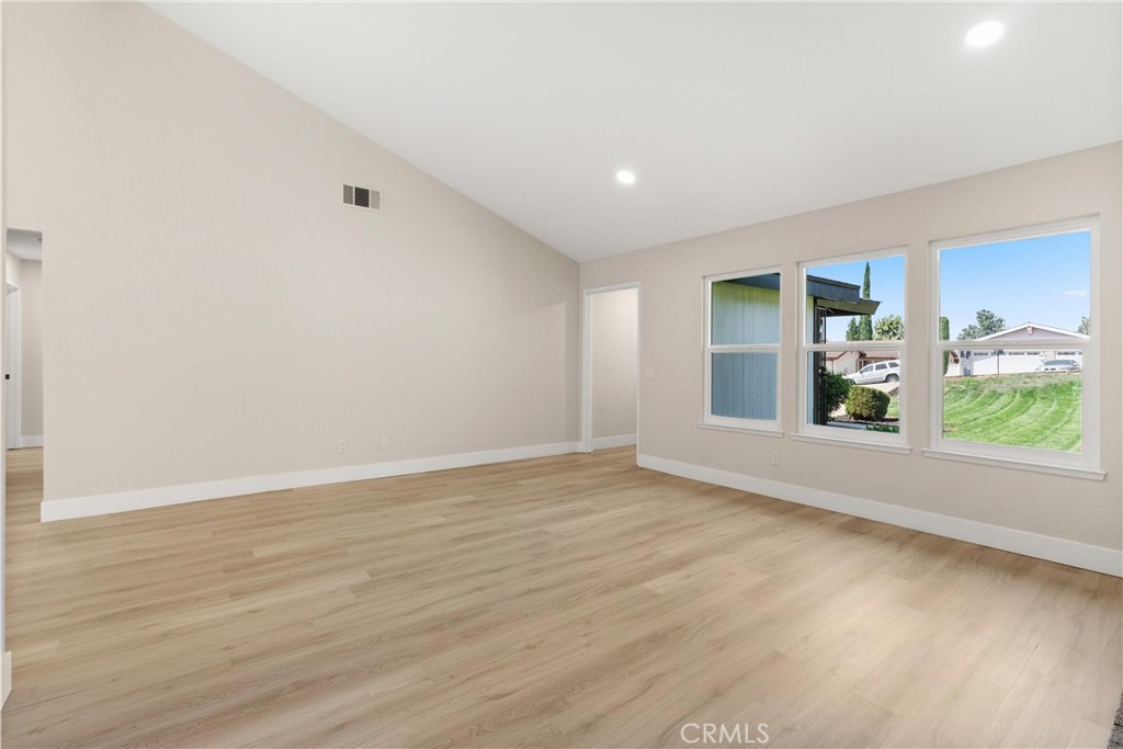 8013 Orangewood Drive