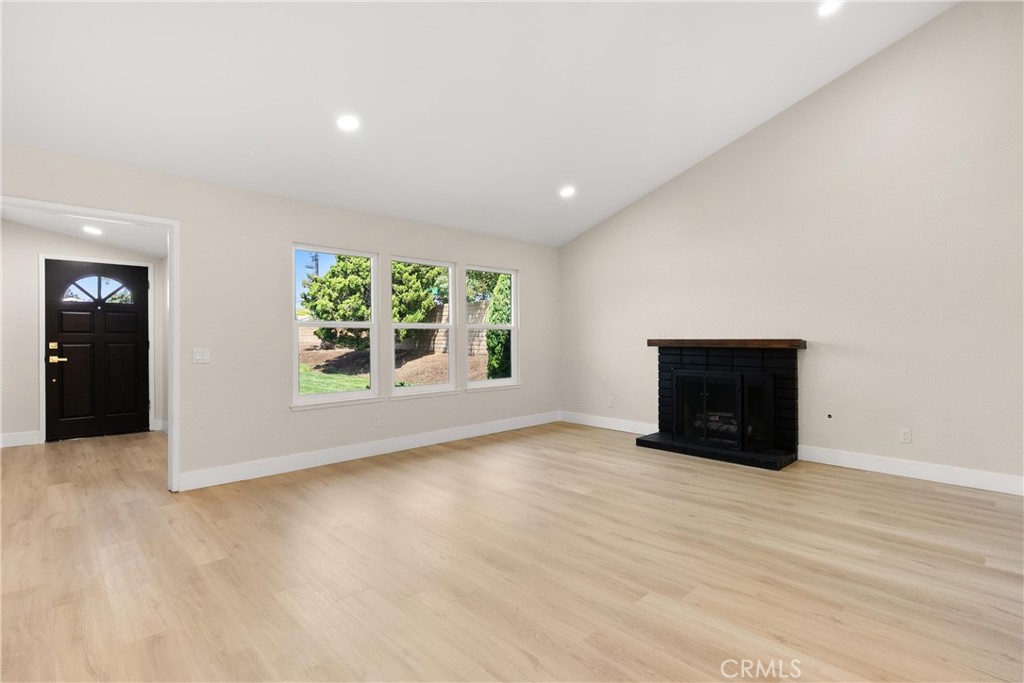 8013 Orangewood Drive