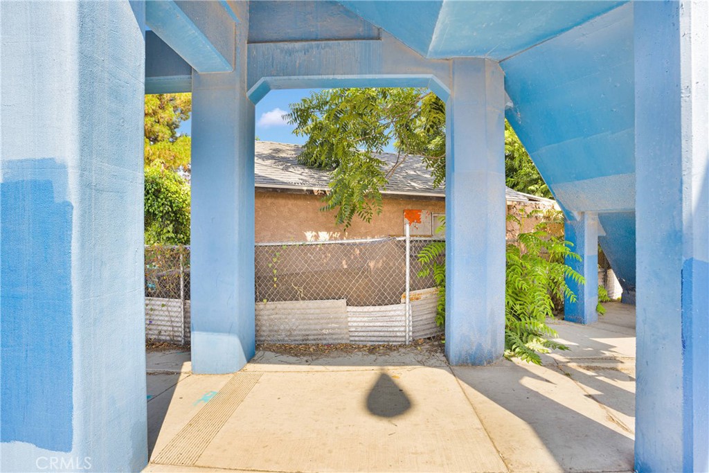 659 S 7th Street
