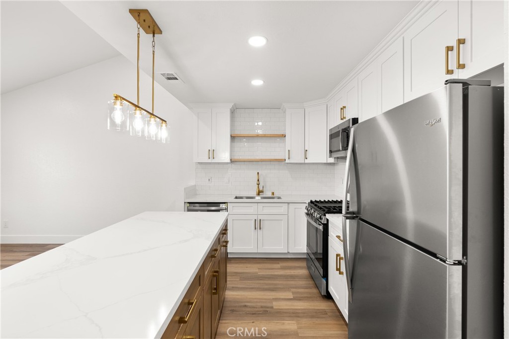 87 Tennessee Street C