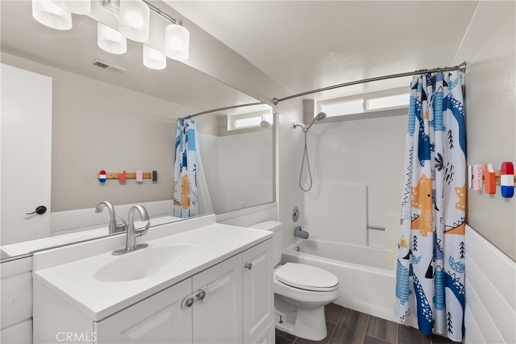 33350 Windtree Avenue