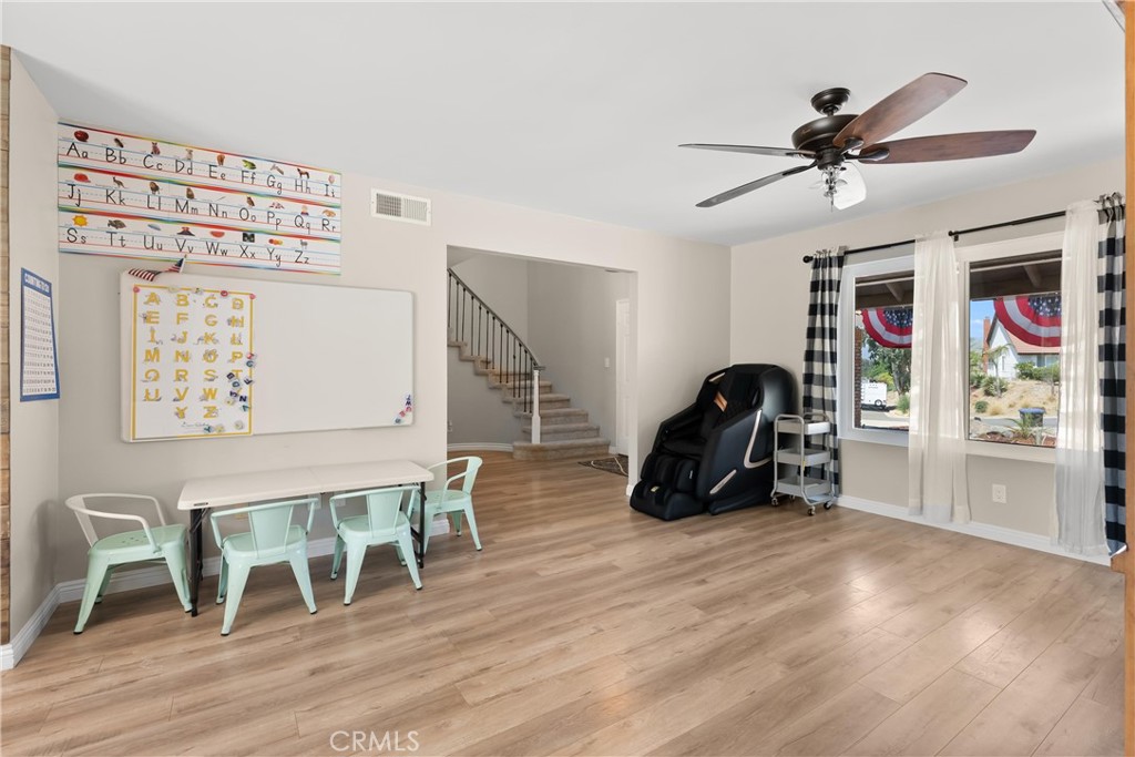 33350 Windtree Avenue