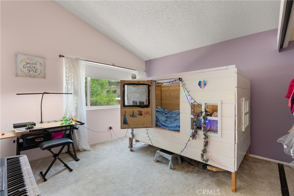 33350 Windtree Avenue