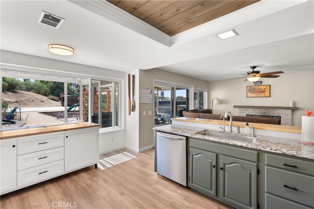 33350 Windtree Avenue