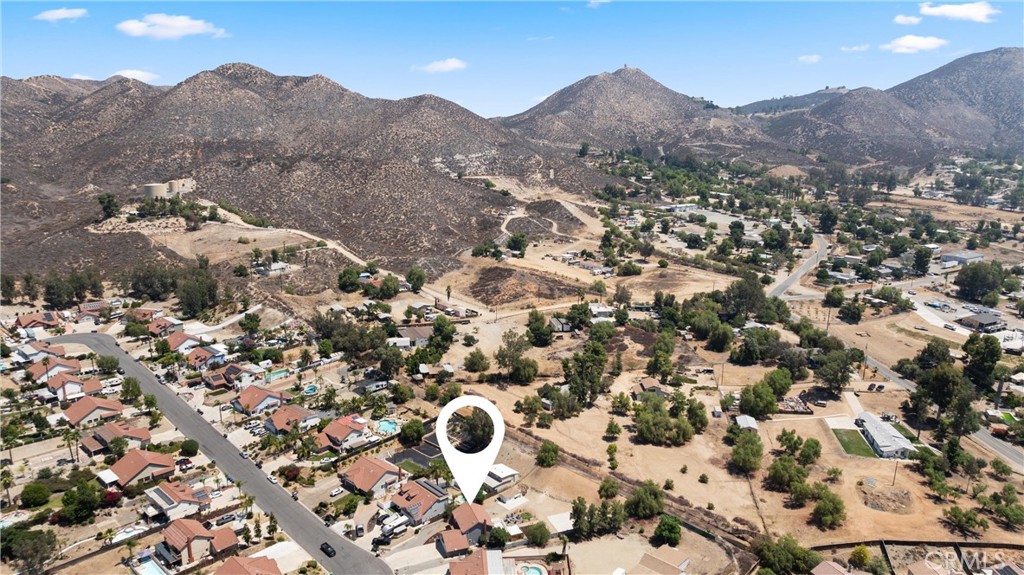 33350 Windtree Avenue