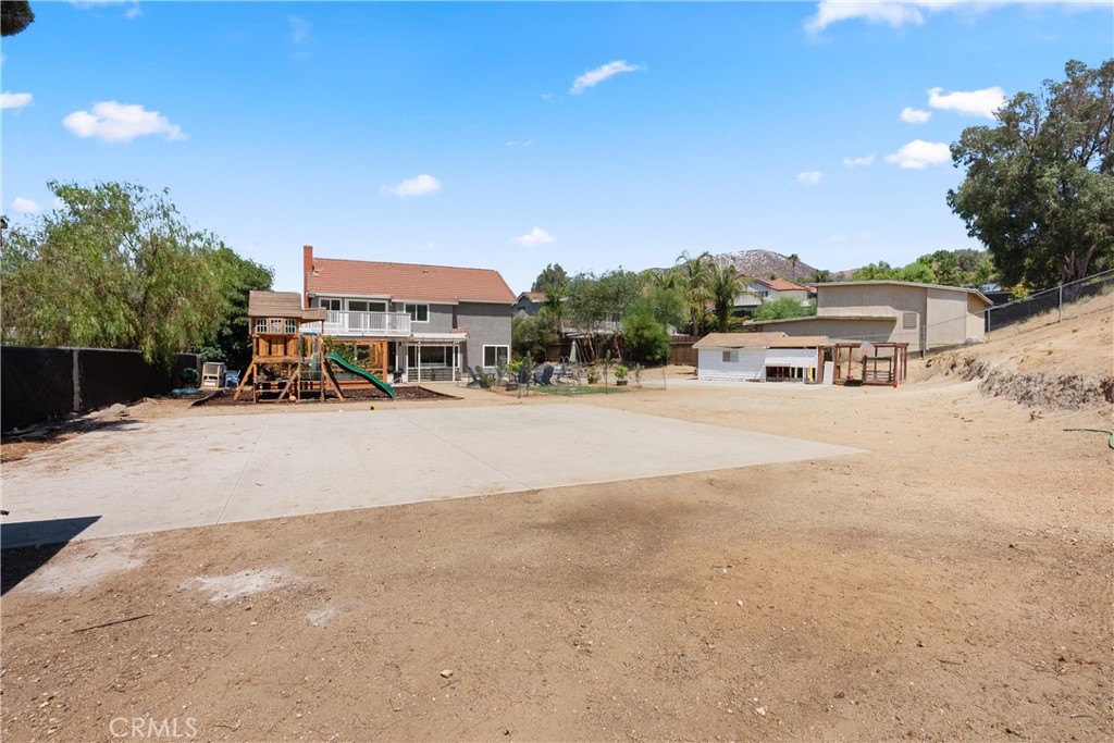 33350 Windtree Avenue