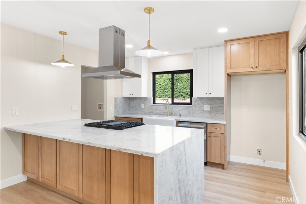 13562 Springdale Street