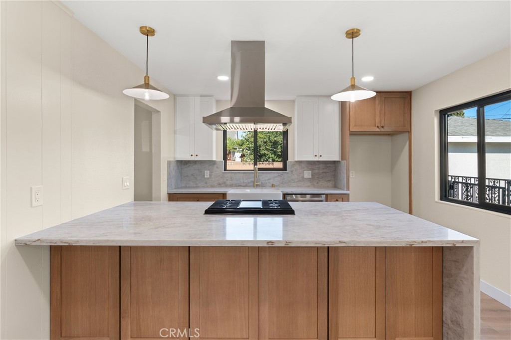 13562 Springdale Street