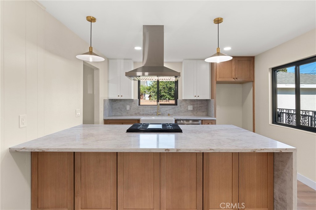 13562 Springdale Street