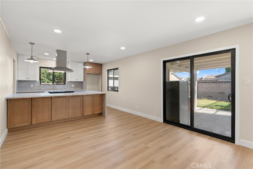 13562 Springdale Street