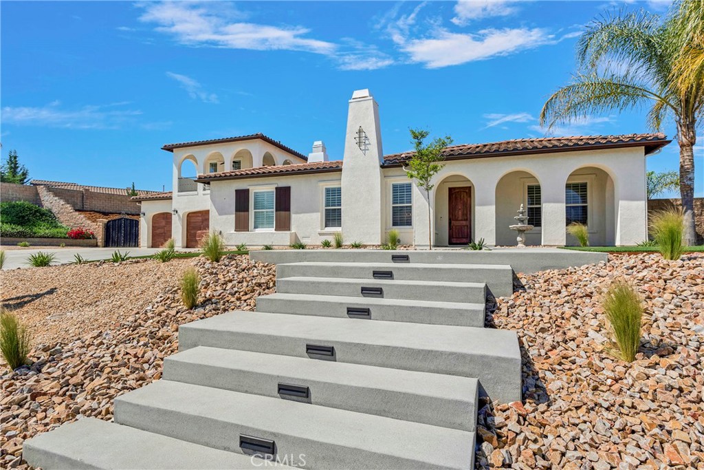 7945 Horizon View Drive