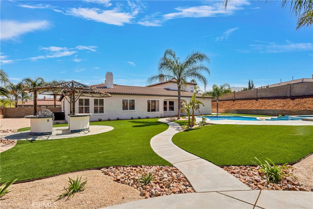 7945 Horizon View Drive