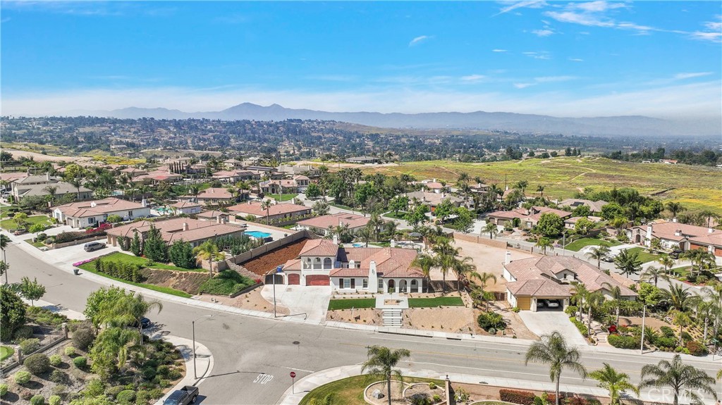 7945 Horizon View Drive