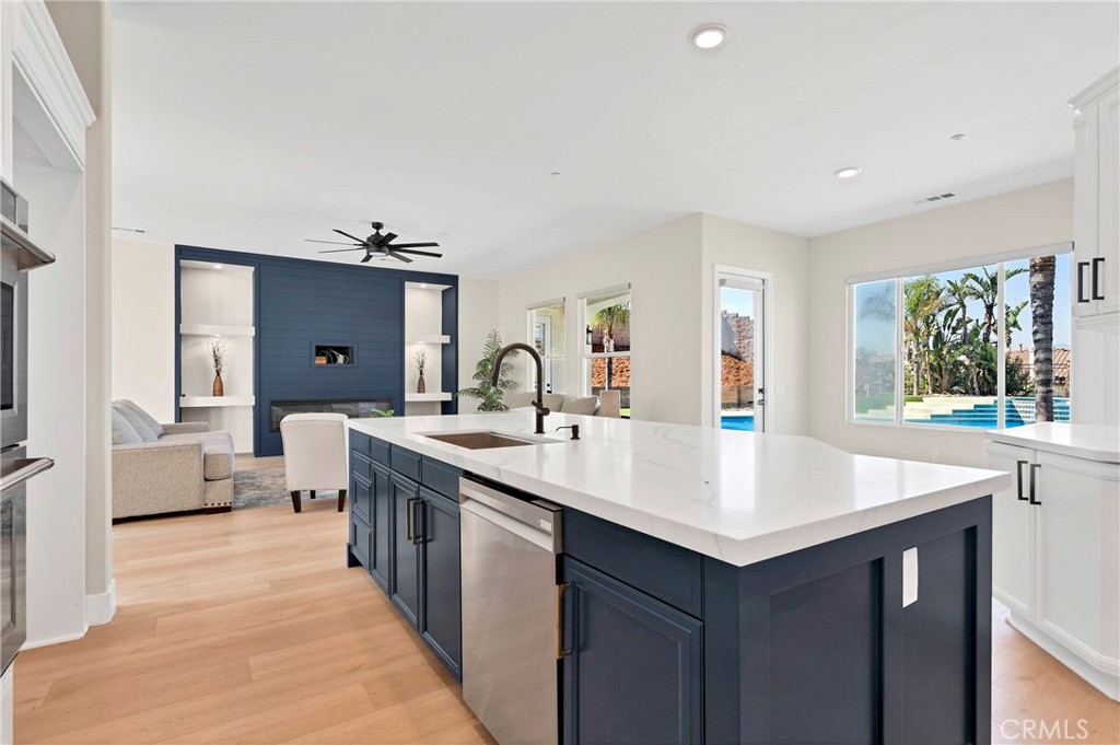 7945 Horizon View Drive