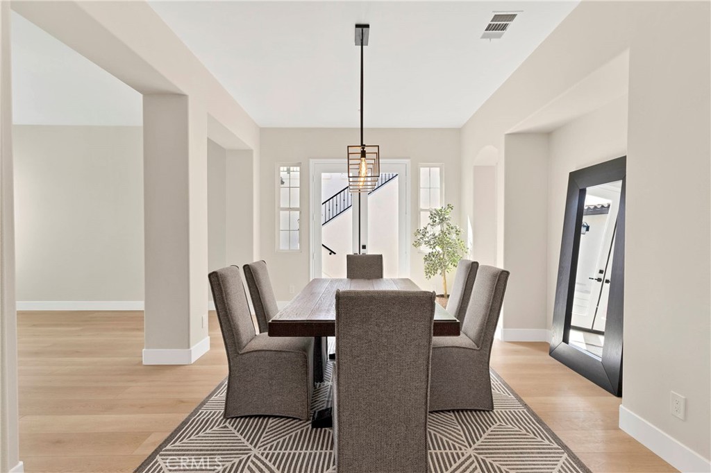 7945 Horizon View Drive