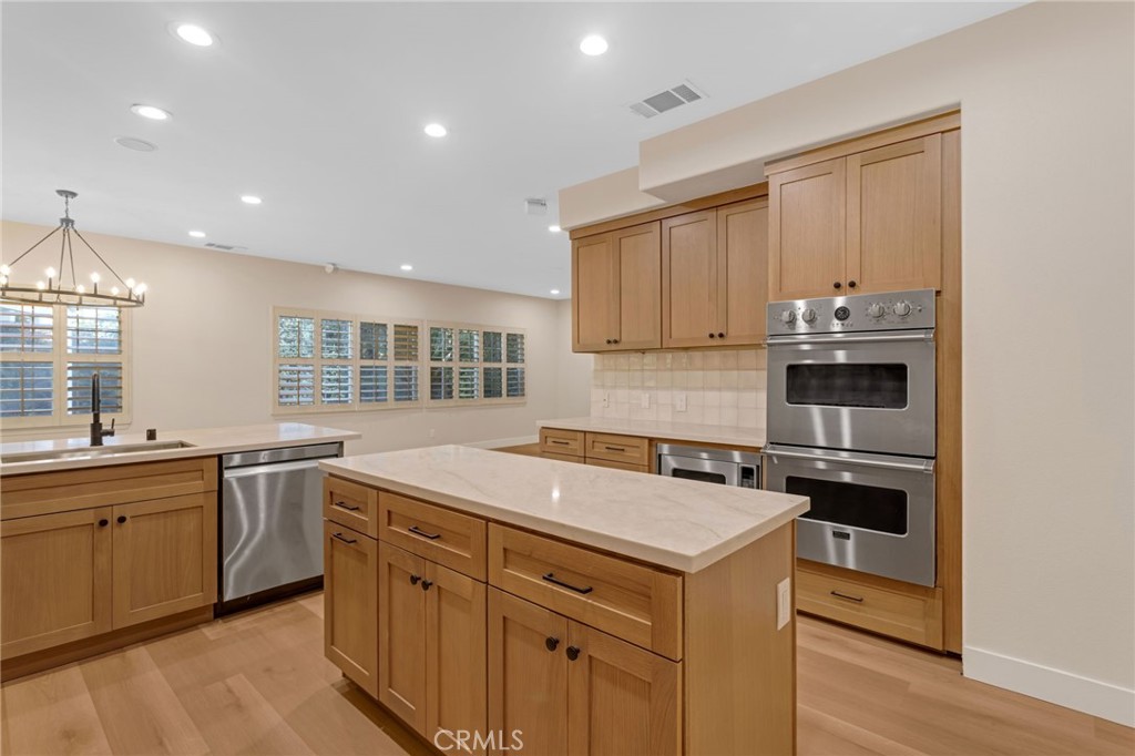 5675 W Overlook Drive