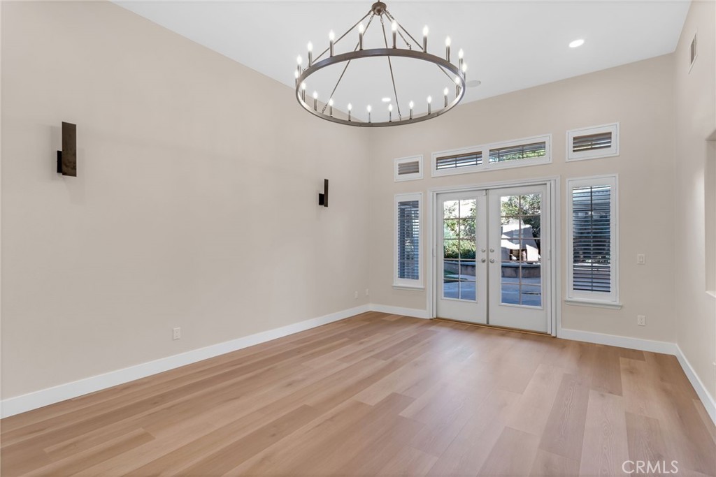 5675 W Overlook Drive