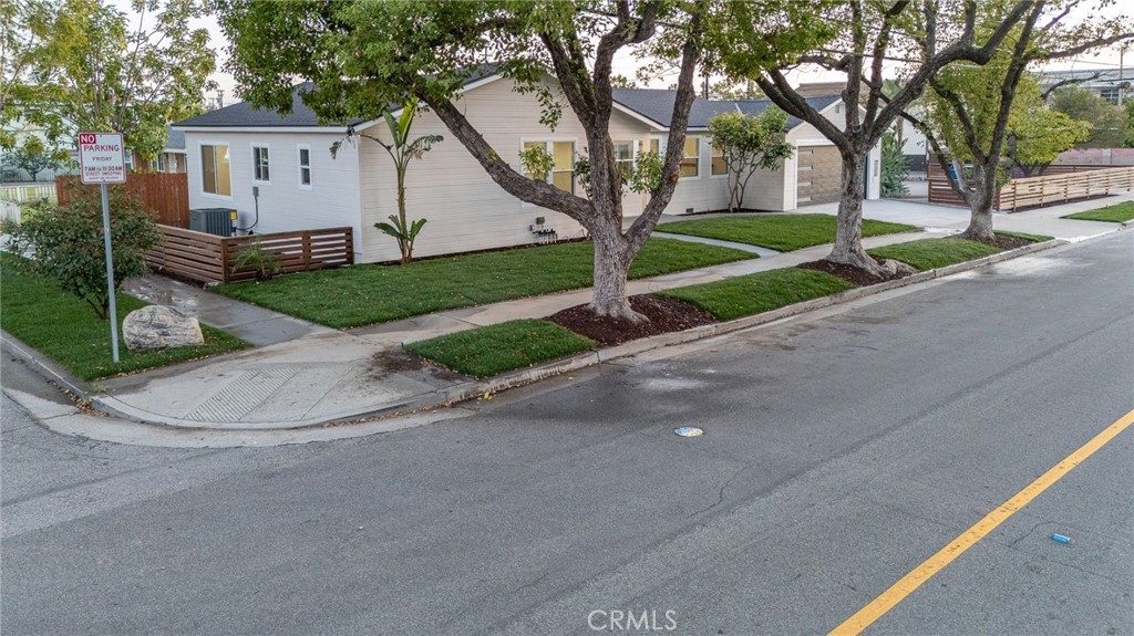 700 W 10th Street