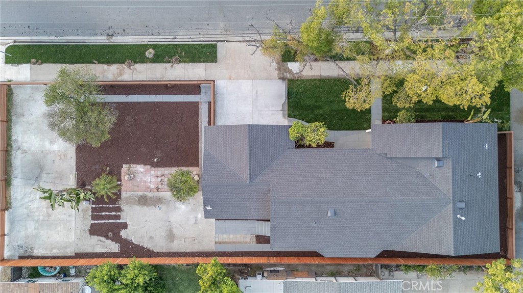 700 W 10th Street