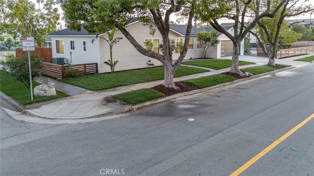 700 W 10th Street