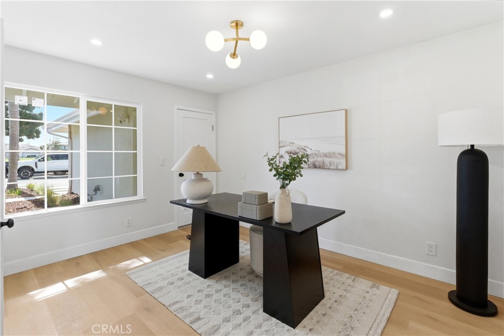 20682 Queens Park Lane