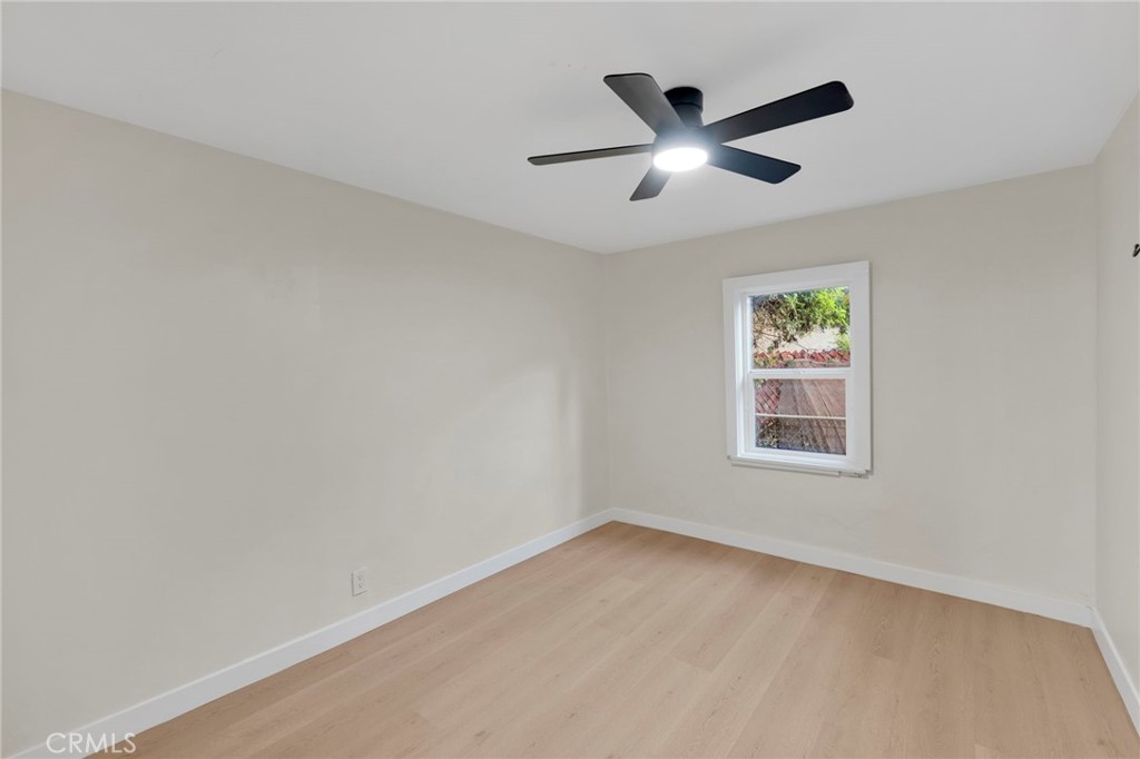 659 S 7th Street