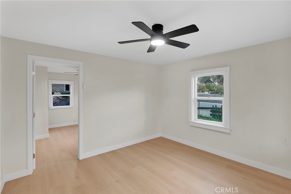 659 S 7th Street