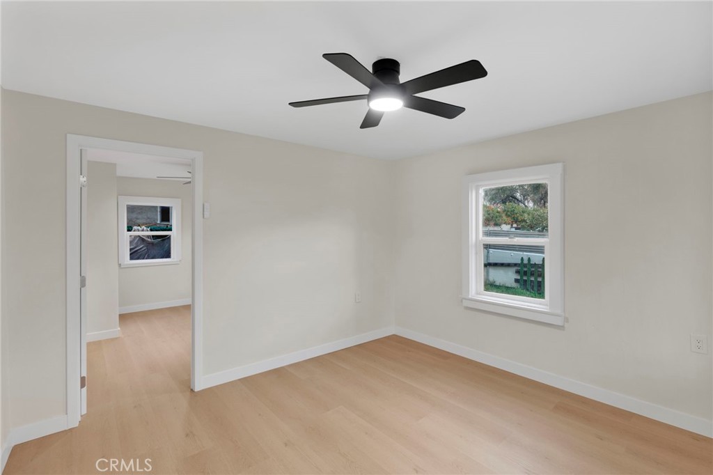 659 S 7th Street