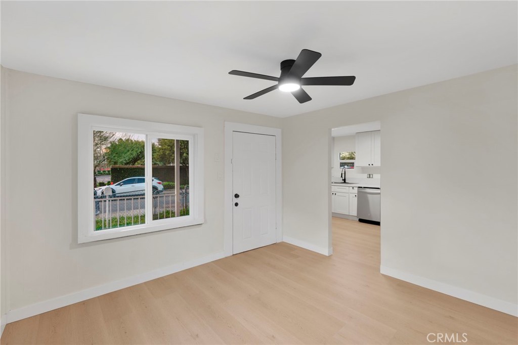 659 S 7th Street