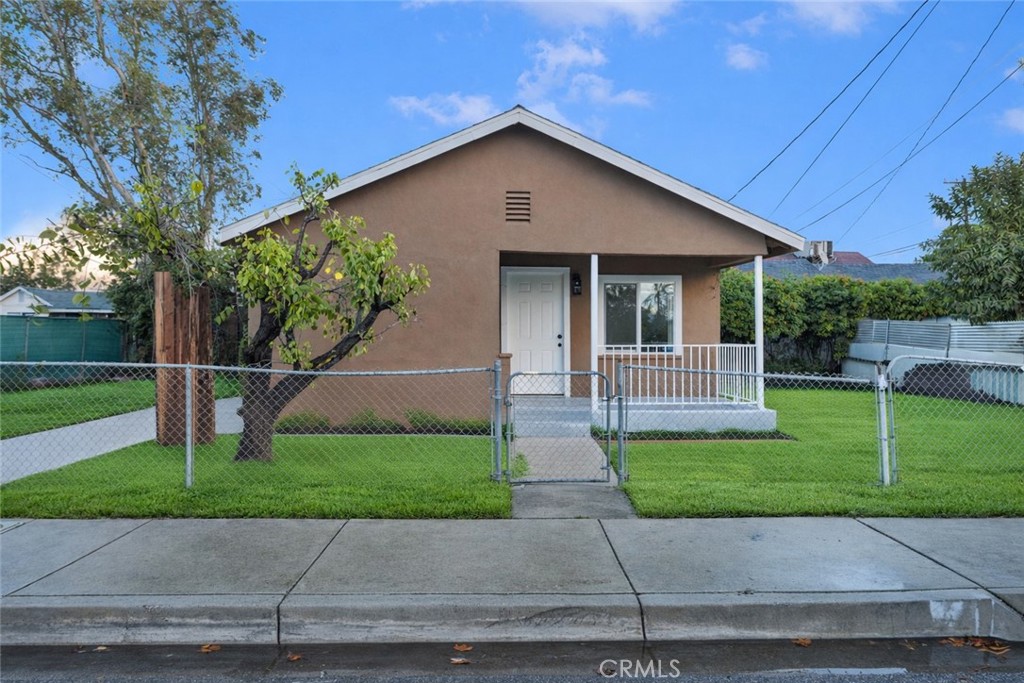 659 S 7th Street