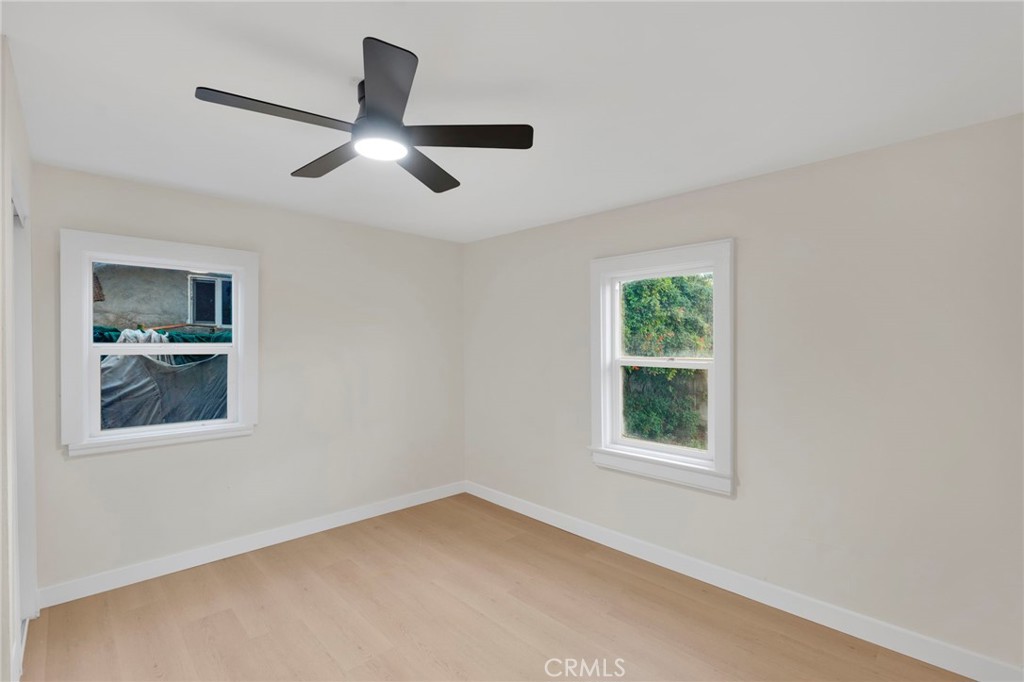 659 S 7th Street