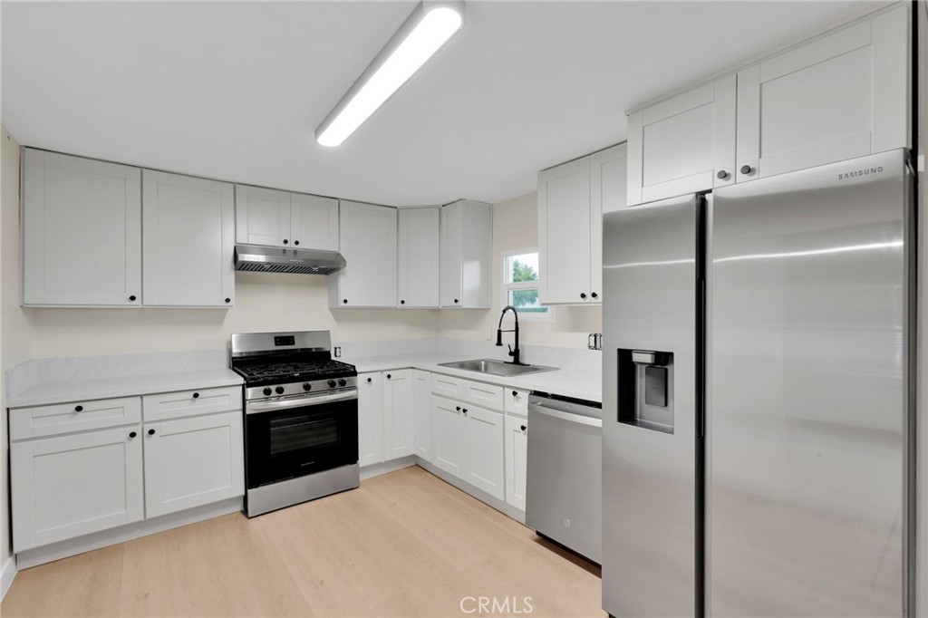 659 S 7th Street