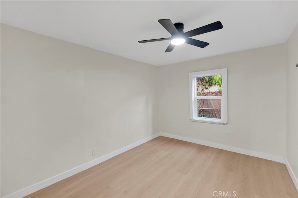 659 S 7th Street