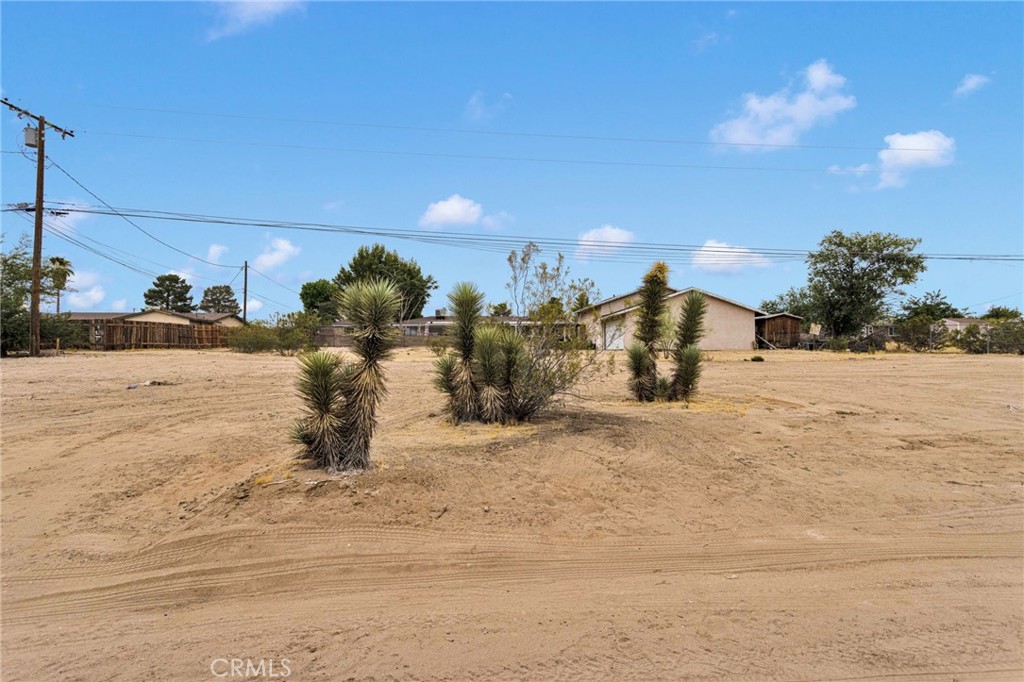 15561 Apple Valley Road