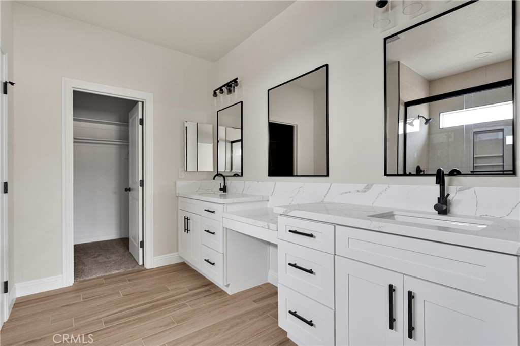 15561 Apple Valley Road