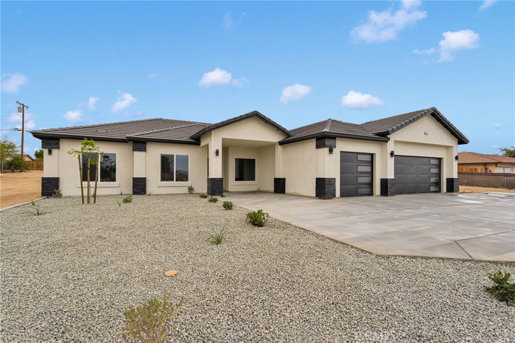15561 Apple Valley Road
