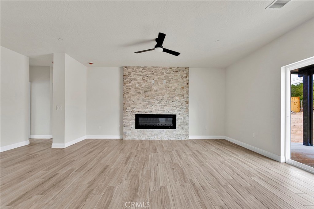 15561 Apple Valley Road