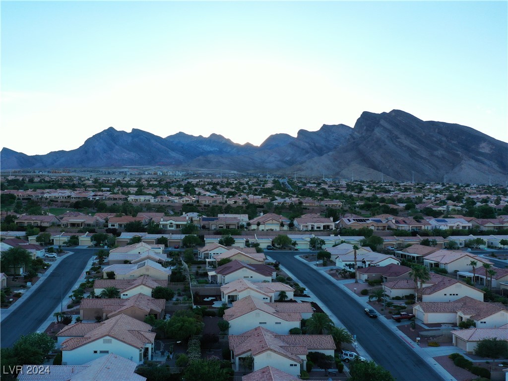 10400 Linfield Place