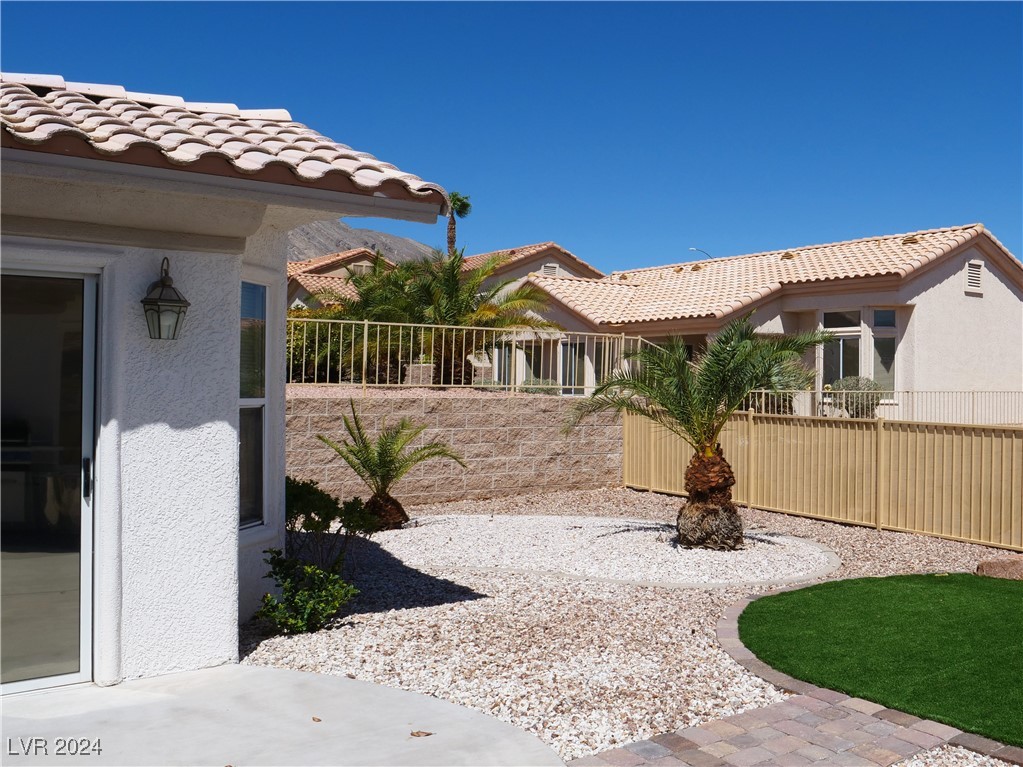 10400 Linfield Place