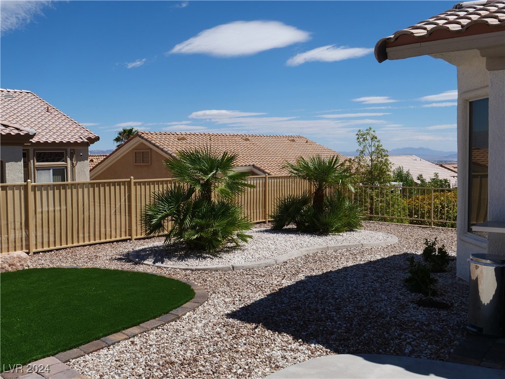 10400 Linfield Place