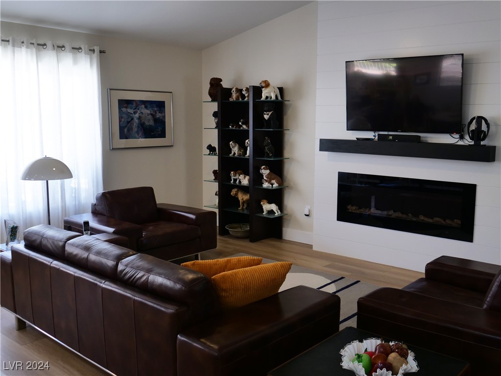 10400 Linfield Place