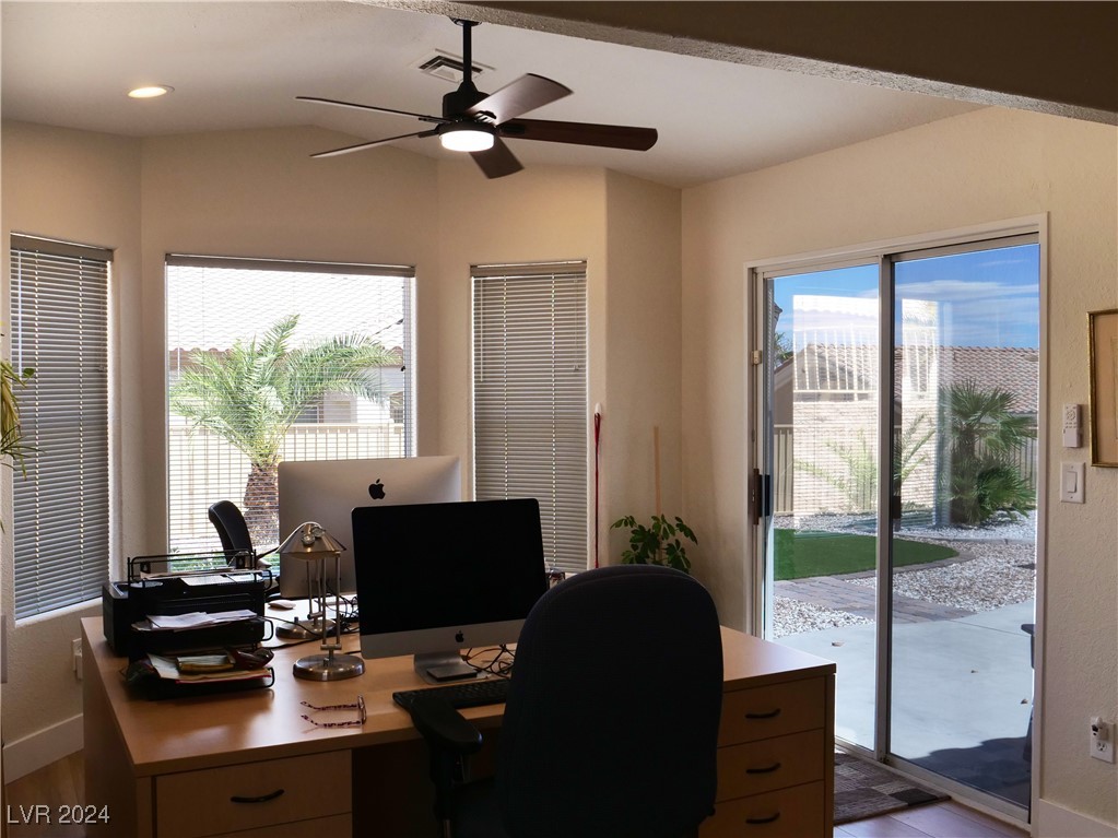 10400 Linfield Place