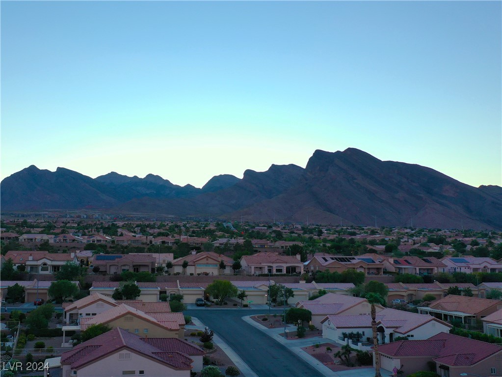 10400 Linfield Place