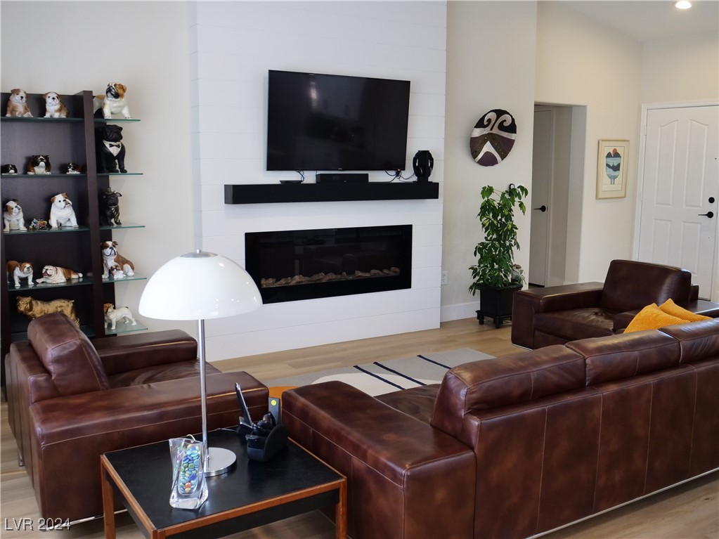 10400 Linfield Place