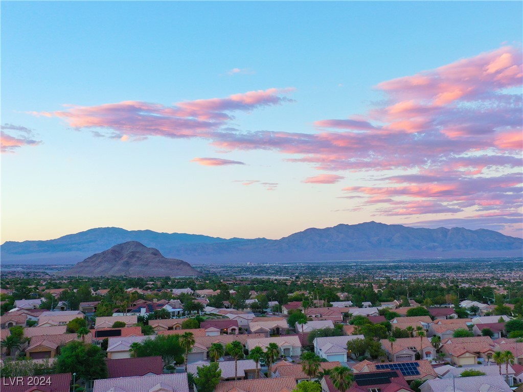 10400 Linfield Place