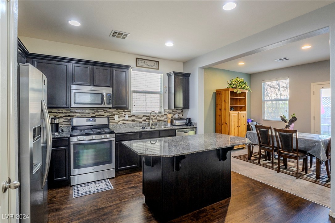 7488 Bakewell Avenue